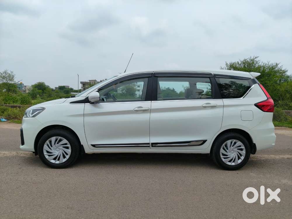 Maruti Suzuki Ertiga 1.5 Vxi, 2023, Petrol