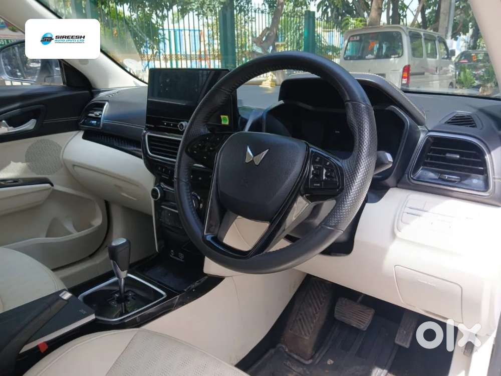 Mahindra Xuv 3xo Ax7 Diesel Mt, 2024, Diesel