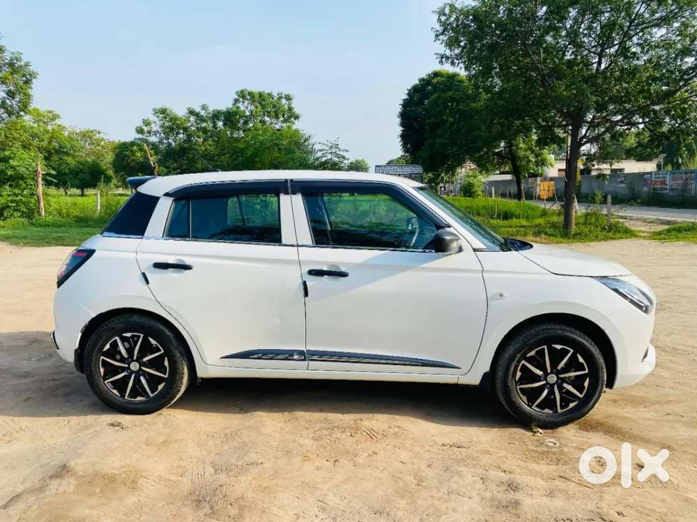 Maruti Suzuki Swift Vxi, 2026, Petrol