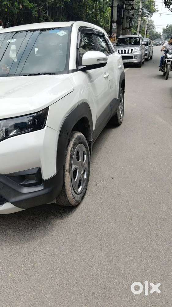 Maruti Suzuki Brezza 1.5 Vxi Cng, 2024, Cng & Hybrids