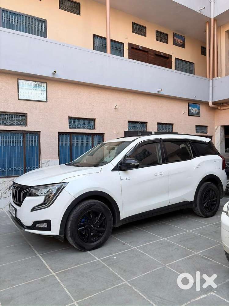 Mahindra Petrol Car 2022