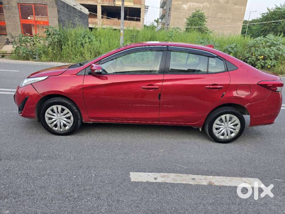Toyota Yaris G Cvt, 2018, Petrol
