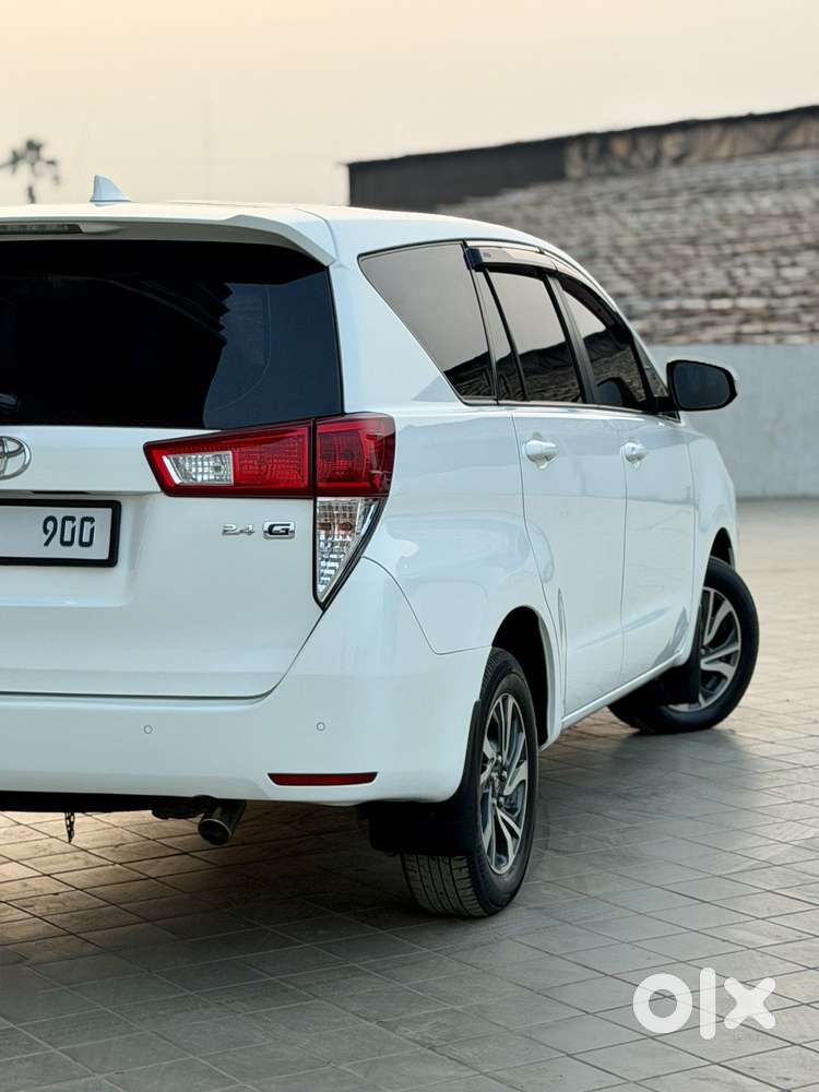 Toyota Innova Crysta [2020-ongoing] 2.4 Gx At 7 Str, 2022, Diesel