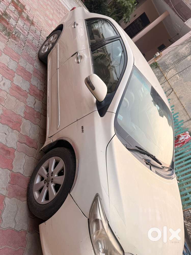 Toyota Corolla Altis 2009