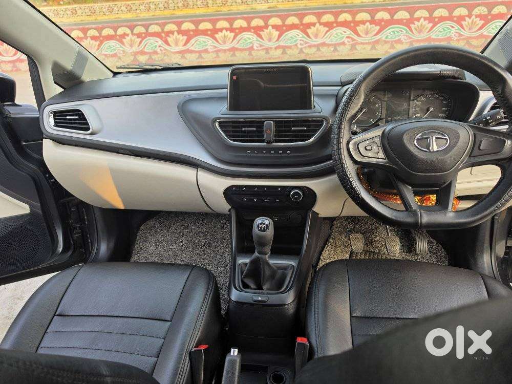 Tata Altroz 1.2 Xm, 2022, Petrol