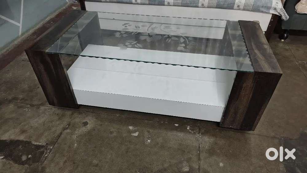 Center table