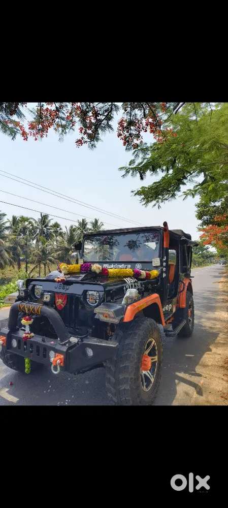 Mahindra Jeep 2000