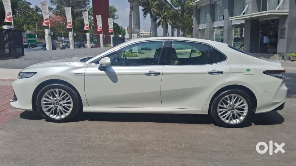 Toyota Camry Hybrid, 2020, Petrol