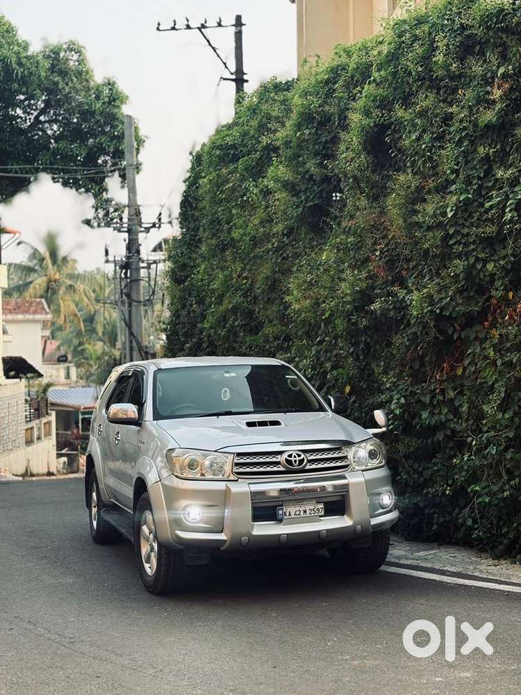 Toyota Fortuner 2011 Diesel Well Maintained