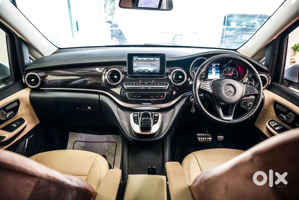 Mercedes-benz V-class 2.1 220 Expression Diesel At, 2021, Petrol