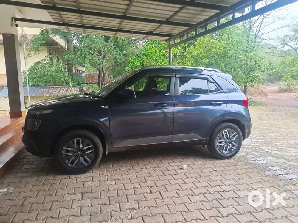 Hyundai Venue Automatic 2022 Petrol Dct Engine