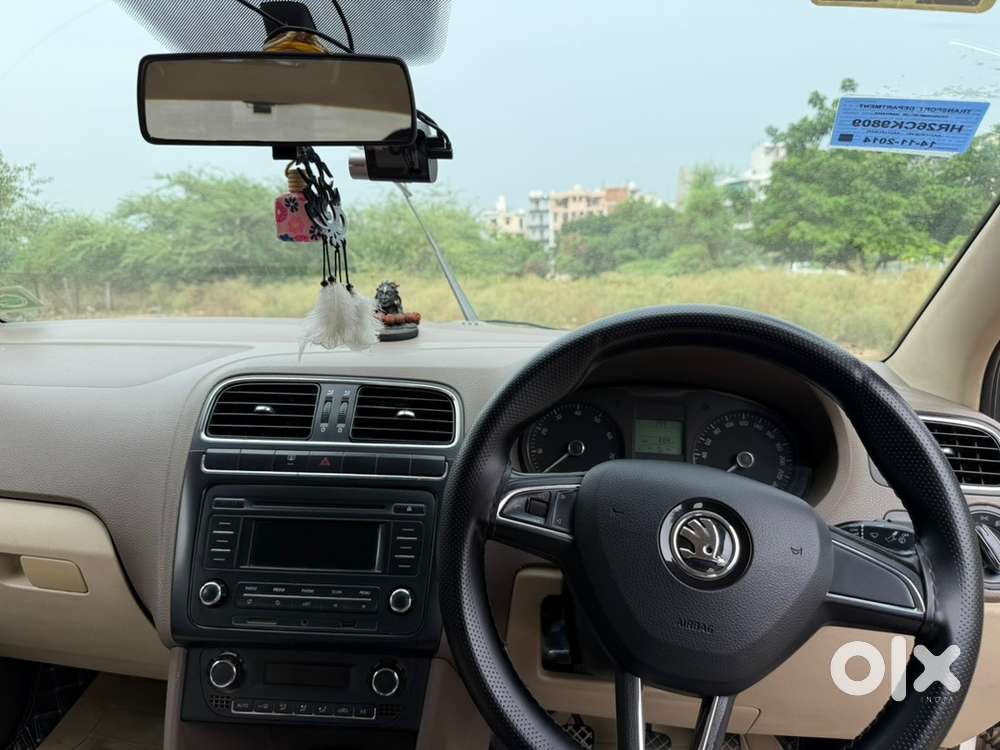 Skoda Rapid Elegance 2014