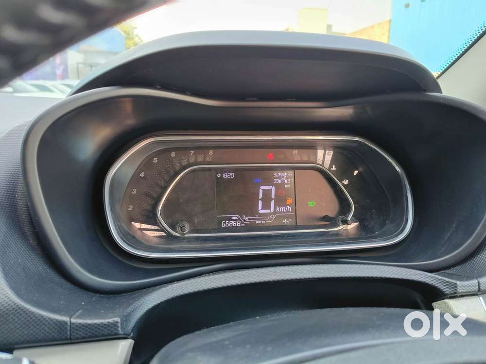 Tata Nexon 1.2 Revotron Xz Plus Dual Tone Roof (s), 2020, Petrol