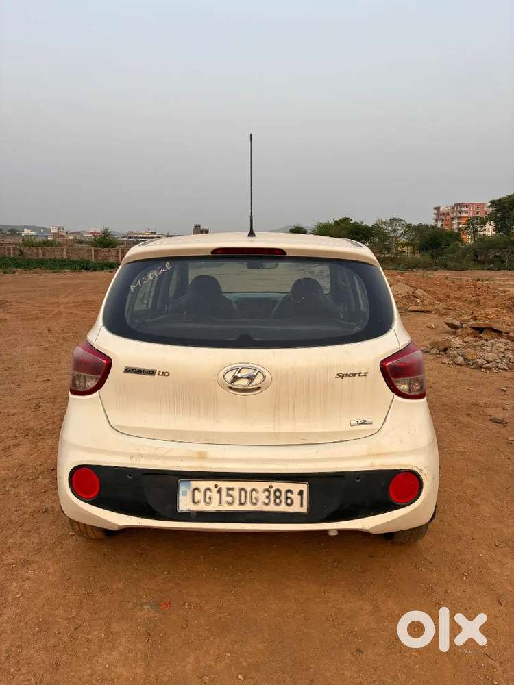 Grand I10 Sportz Bsiv
