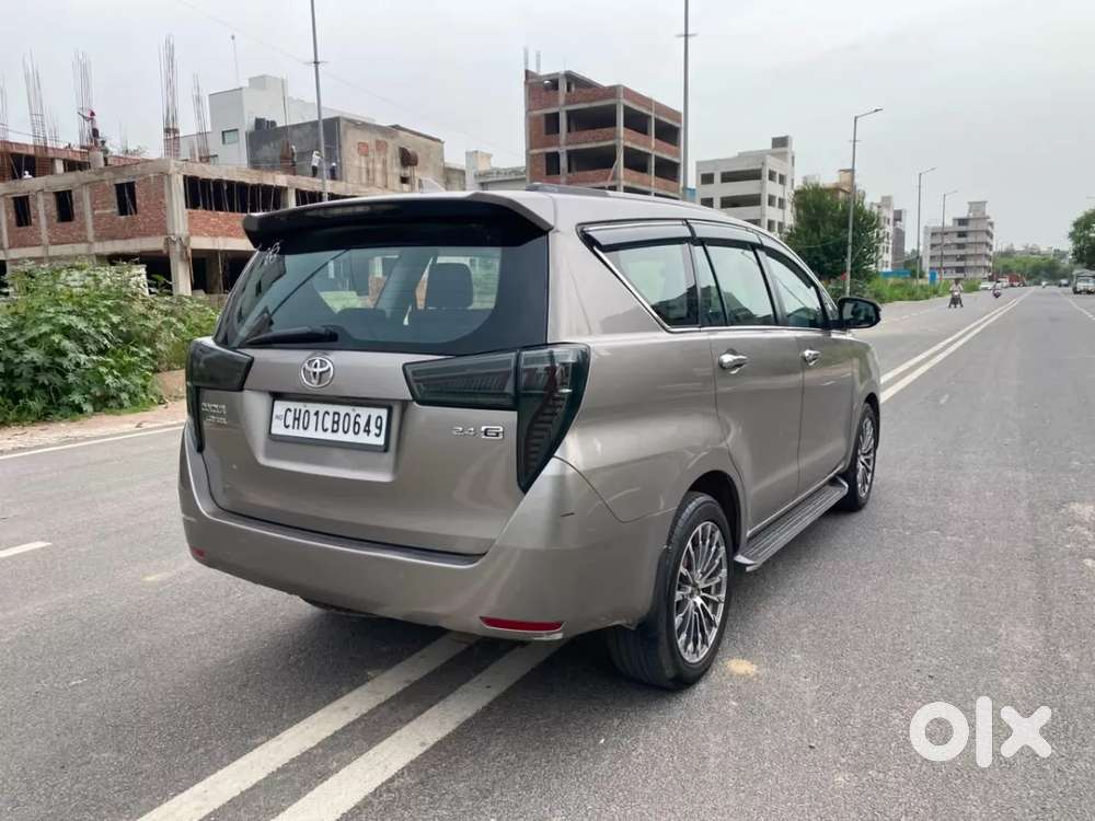 Toyota Innova Crysta 2.4 G Plus Mt 7 Str, 2020, Diesel
