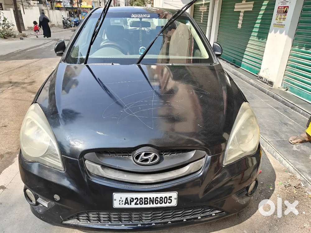 Hyundai Verna 2010
