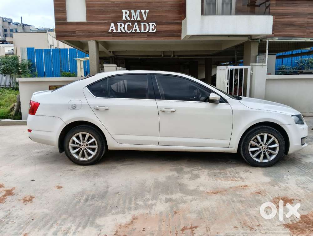 Skoda Octavia 1.8 Tsi Style Plus At, 2016, Petrol