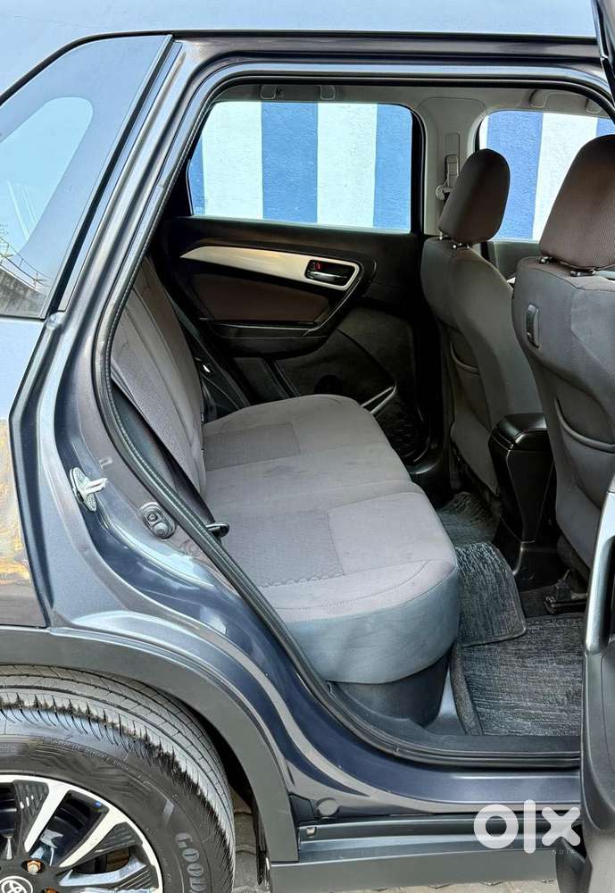 Toyota Urban Cruiser 1.5 Premium Grade Dual Tone At, 2022, Petrol