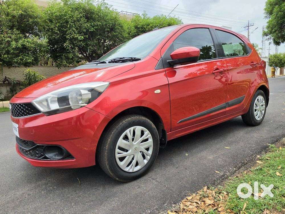 Tata Tiago 1.2 Revotron Xt, 2016, Petrol