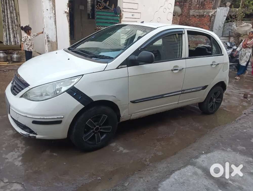 Good Condition, 4 Alloy Wheel,