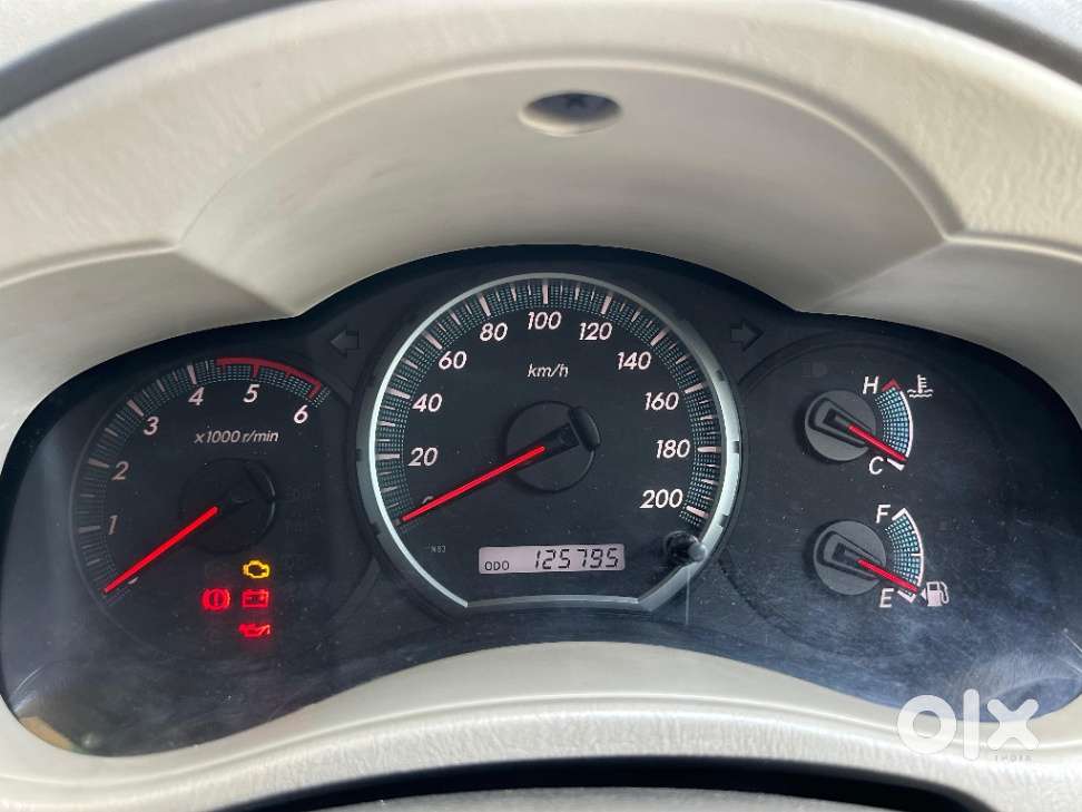 Toyota Innova 2.5 V 8 Str, 2014, Diesel