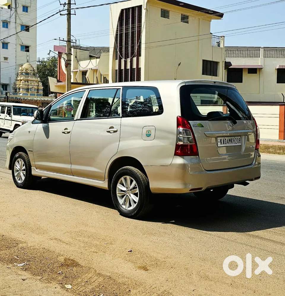 Toyota Innova 2012 Diesel 150000 Km Driven