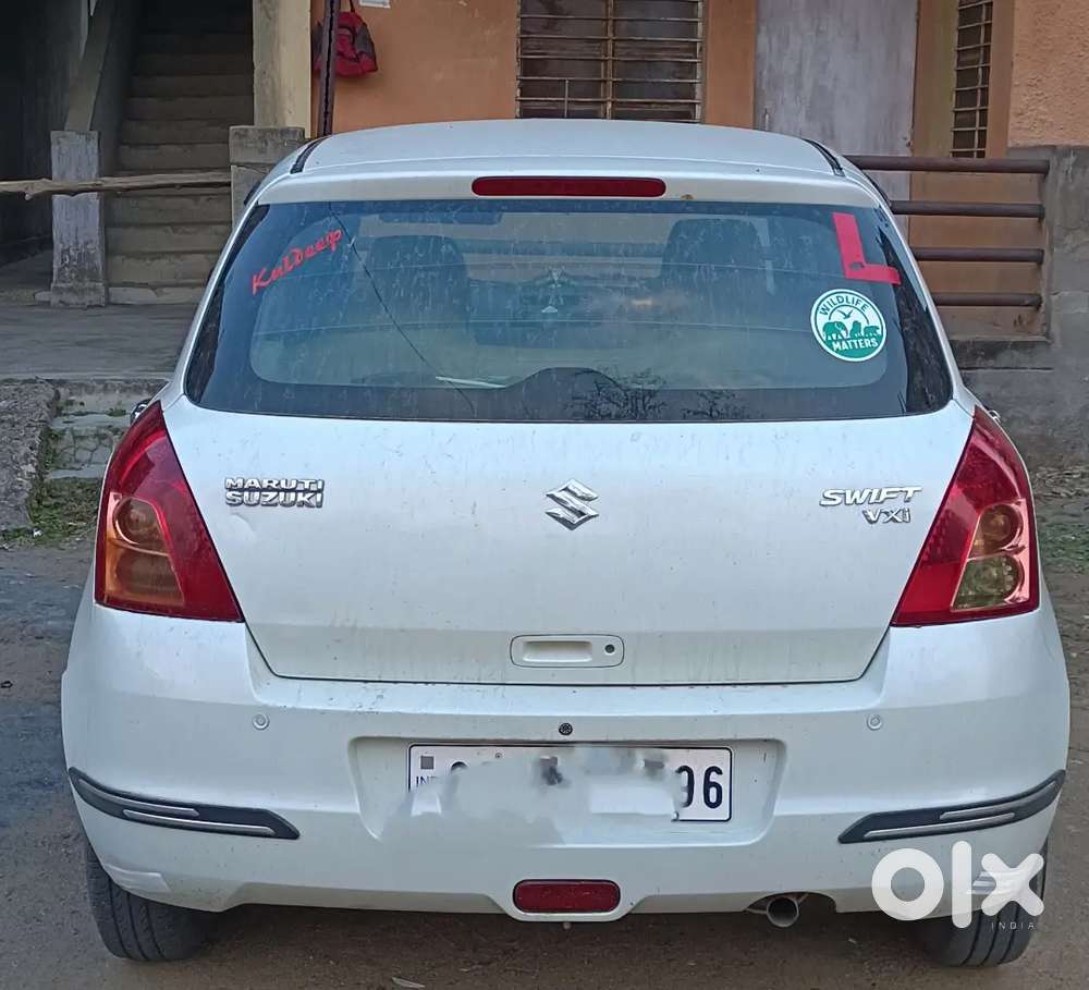 Maruti Suzuki Swift 2011 Petrol 102028 Km Driven