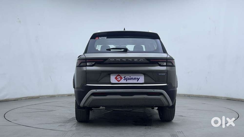 Maruti Suzuki Brezza 1.5 Zxi At Smart Hybrid Dual Tone, 2023, Petrol