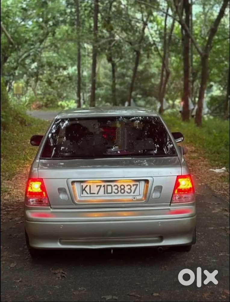 Maruti Suzuki Esteem 2005 Petrol