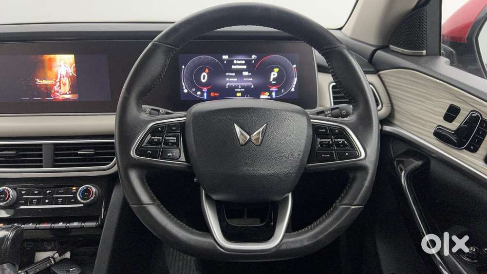 Mahindra Xuv700 2.0 Ax 7 Petrol At Luxury Pack Str, 2021, Petrol