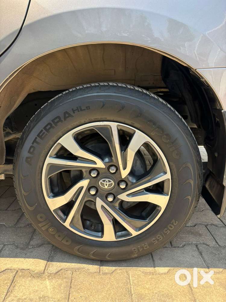 Toyota Innova Crysta 2.4 G Mt, 2021, Diesel