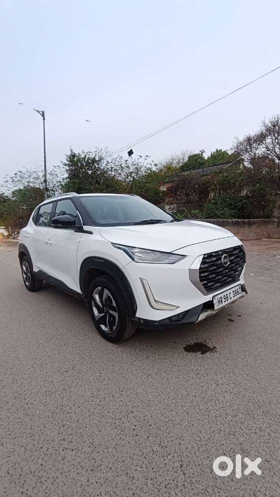 Nissan Magnite 1.0 Xv Executive, 2021, Petrol