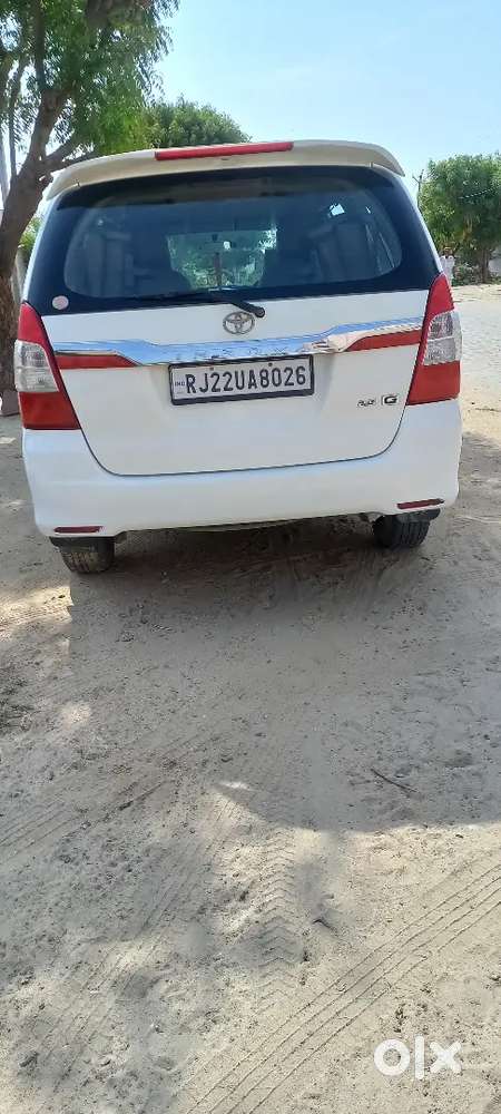 Toyota Innova 2.5 G 2012 (10)