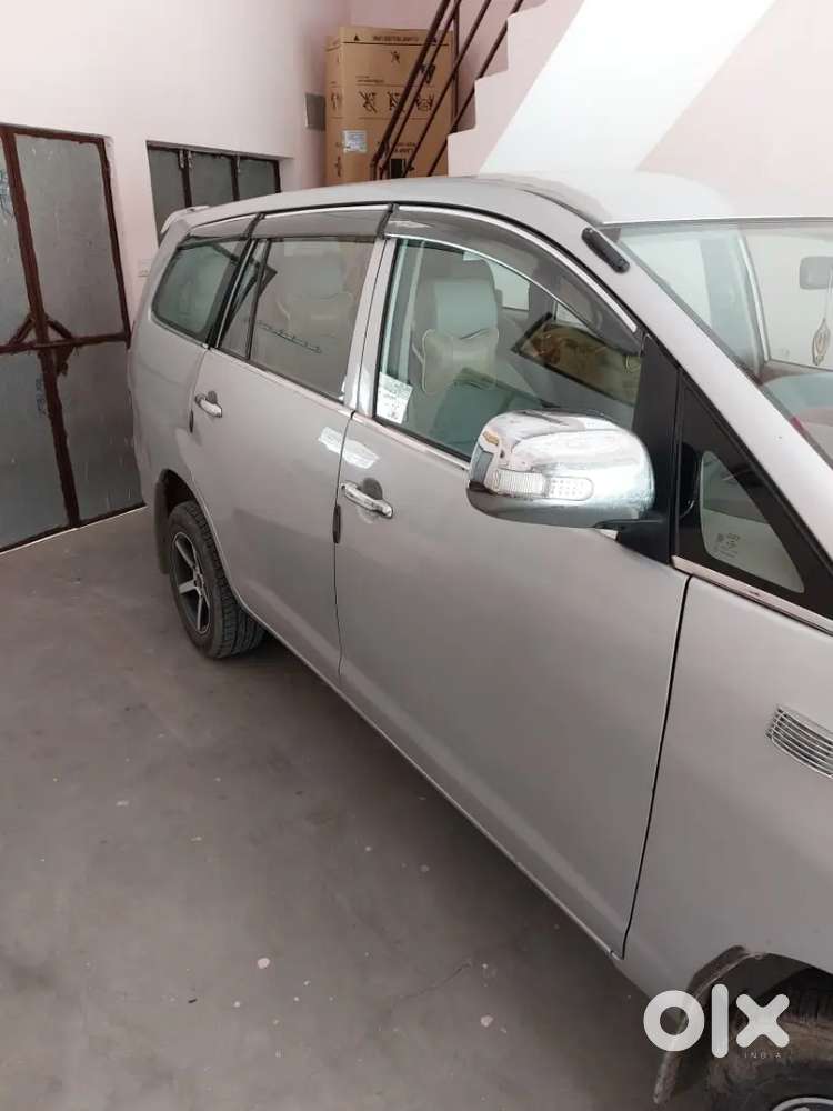 Toyota Innova 2011 Diesel Well Maintained