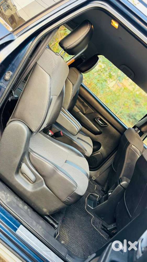 Maruti Suzuki Xl6 1.5 Zeta Mt, 2022, Petrol