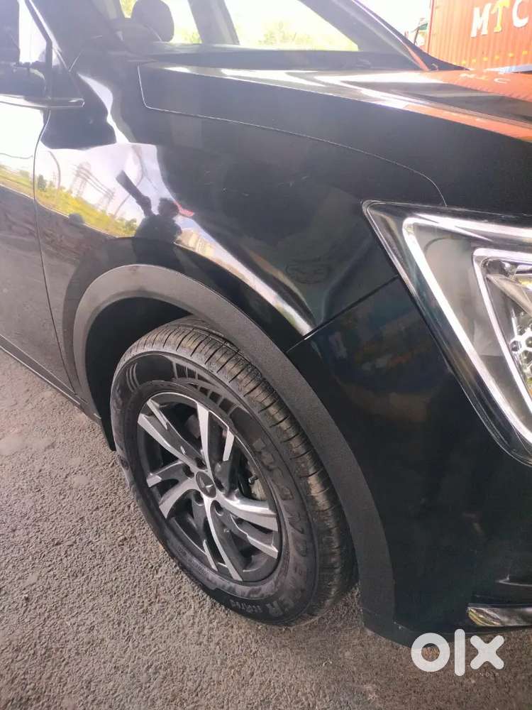 Mahindra Xuv700 2025 Petrol Less 5100 Km Driven.. Like New