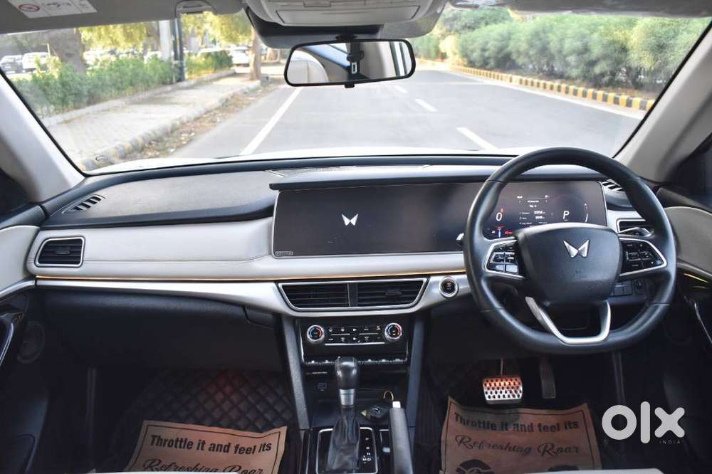 Mahindra Xuv700 2.2 Ax 7 Diesel At Str Awd, 2022, Diesel