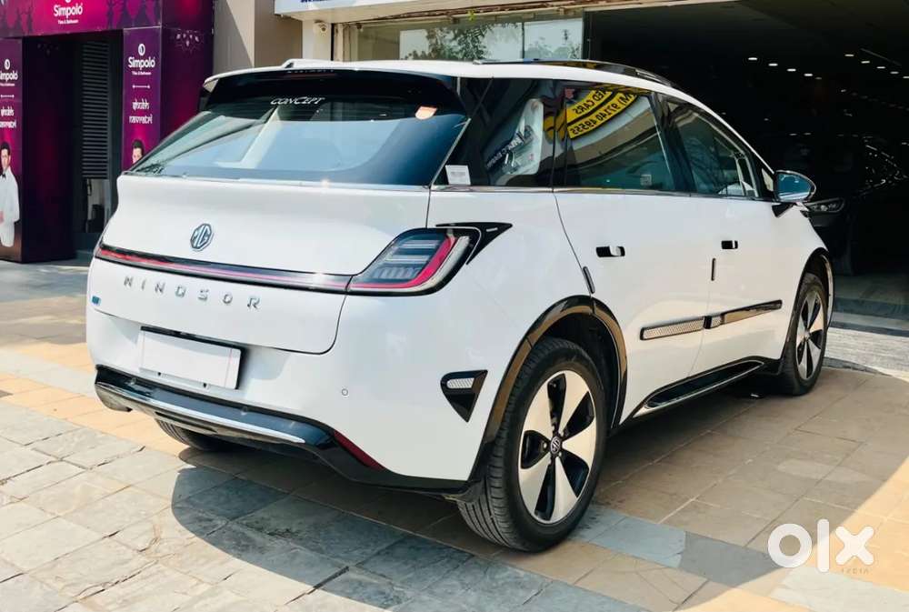 Mg Windsor Ev Essence, 2025, Electric