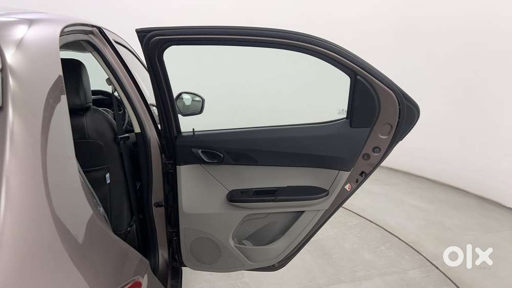 Tata Tiago Xza, 2019, Petrol