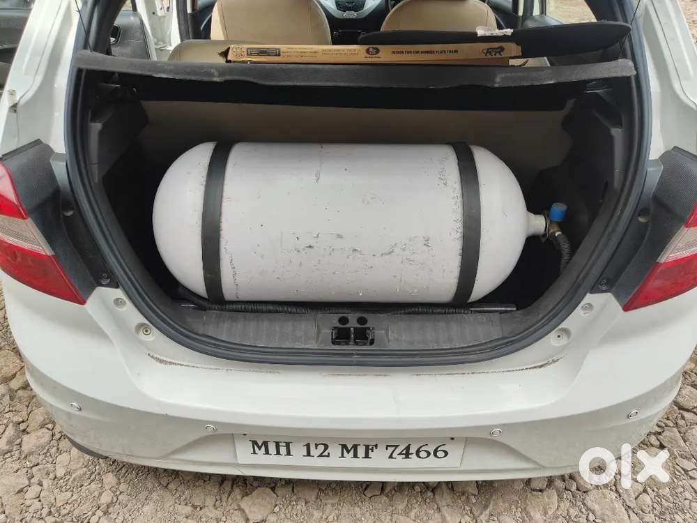 Ford Figo Titanium 2015 Petrol+cng  Rc Updated  92,000 Km