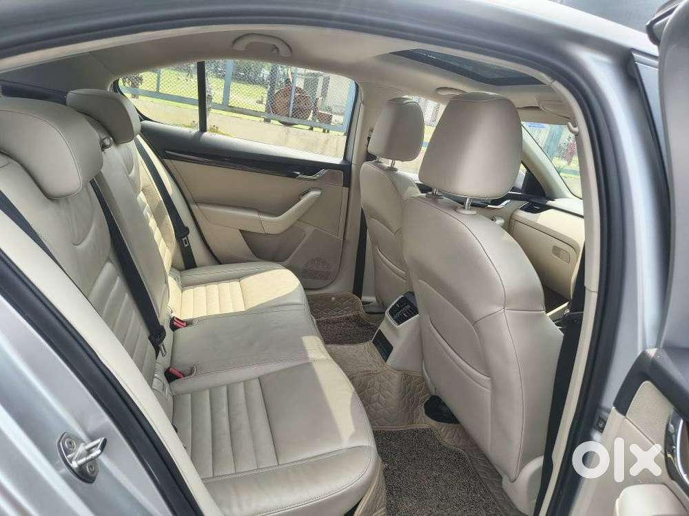 Skoda Octavia 1.8 Elegance Tsi At, 2015, Petrol