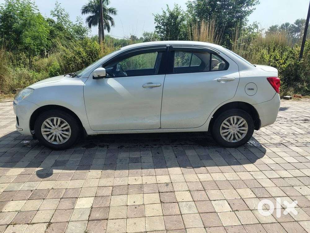 Maruti Suzuki Swift Dzire Vxi Optional, 2020, Petrol