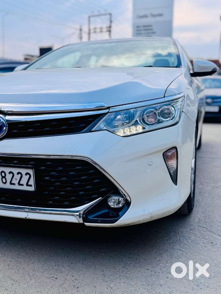 Next To Showroom Car