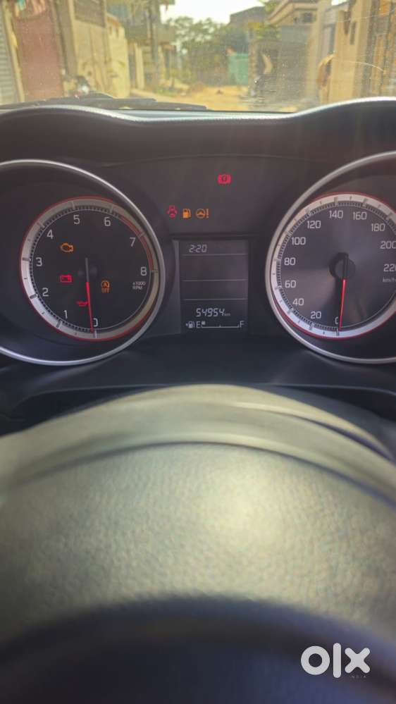 Maruti Suzuki Swift Vxi + Manual, 2022, Petrol