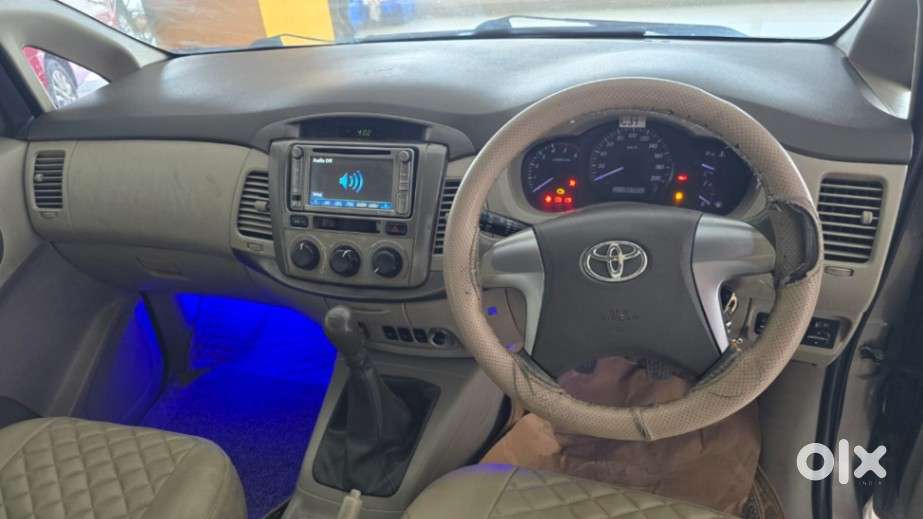Toyota Innova 2.5 G (diesel) 8 Seater, 2014, Diesel