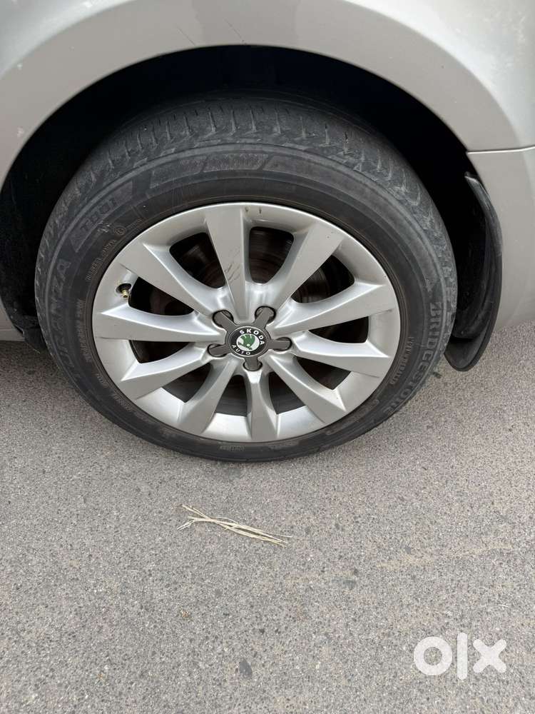 Skoda Superb Elegance 1.8 Tsi At, 2013, Petrol