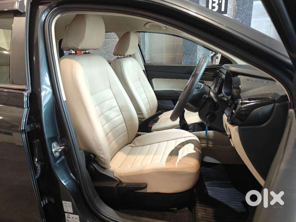 Skoda Slavia 1.0 Active Tsi, 2022, Petrol