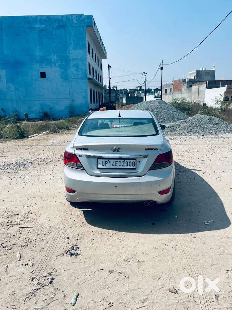 Hyundai Fluidic Verna