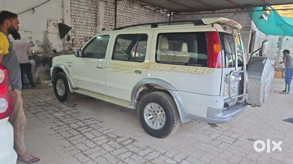 Ford Endeavour 2007