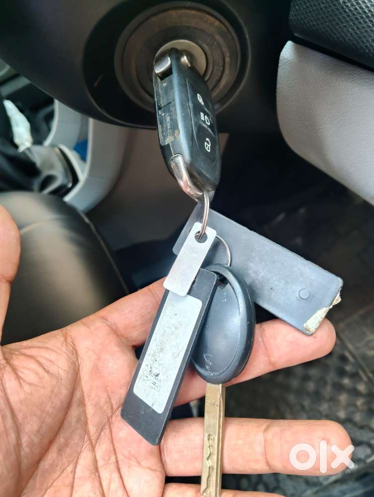 Tata Tiago 1.05 Revotorq Xt Option, 2023, Petrol